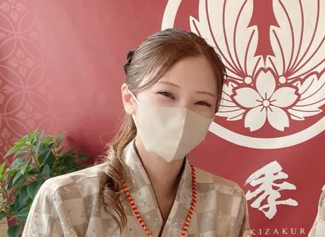 スタッフ　中山 紗希